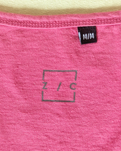 Une seule vie ⠂Collection 2e vie ⠂Camisole rose upcyclée imprimée en linogravure ⠂Taille M