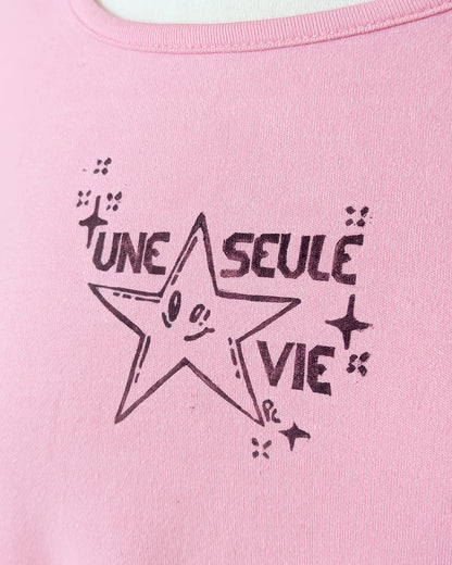 Une seule vie ⠂Collection 2e vie ⠂Chandail rose upcyclée imprimée en linogravure ⠂Taille L